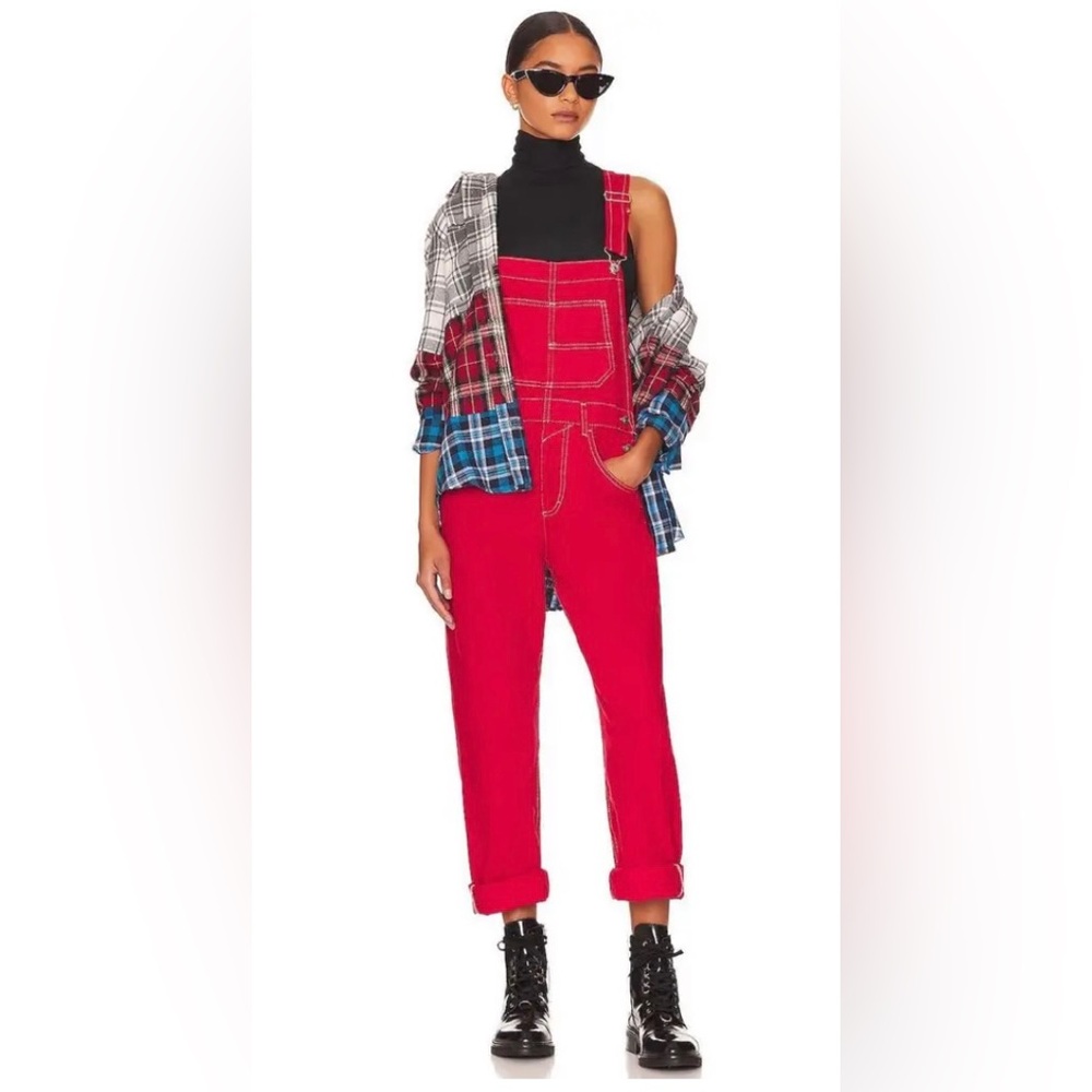 LIKE NEW Adorable Free People We The Free Ziggy Denim Overalls Heart Eyes Red Sm